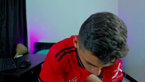 MAX     online show from 03/08/26, 07:23