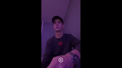 Snapshot of maxbose666 chatting on 01/06/25, 09:00 Max online show from 01/06/25, 09:00