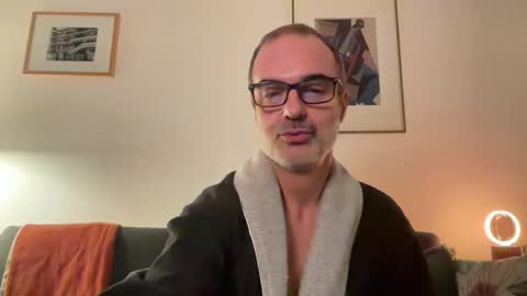 Max Mikado online show from 11/15/25, 07:21