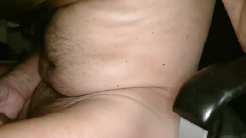 Snapshot of maxhot2556 chatting on 02/20/25, 07:01 maxhot2556 online show from 02/20/25, 07:01