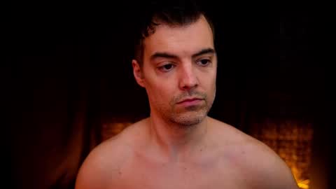 Snapshot of maxhughes chatting on 11/04/25, 04:33 Max Hughes online show from 11/04/25, 04:33