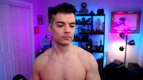 Snapshot of maxhughes chatting on 02/28/26, 04:02 Max Hughes online show from 02/28/26, 04:02