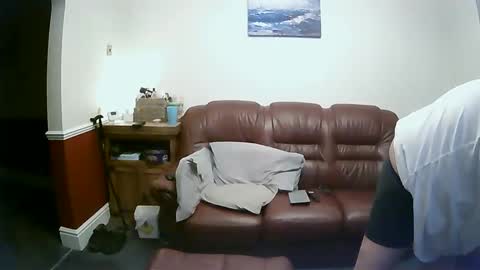 Snapshot of maxi_johnes chatting on 12/17/24, 08:10 MAX online show from 12/17/24, 08:10