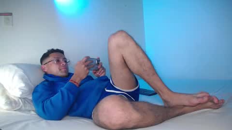 Snapshot of maxi_mux1 chatting on 02/18/25, 06:04 MAXI online show from 02/18/25, 06:04