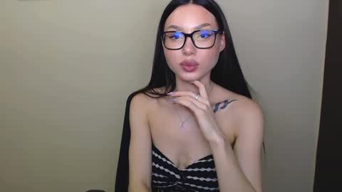 Snapshot of maxi_sweetheart chatting on 12/29/24, 12:45 Joanna online show from 12/29/24, 12:45