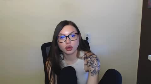 Snapshot of maxi_sweetheart chatting on 02/23/25, 08:28 Joanna online show from 02/23/25, 08:28