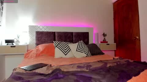 Snapshot of maxianomal chatting on 02/05/25, 05:31 Max online show from 02/05/25, 05:31