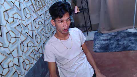 Reyn online show from 02/16/25, 01:49