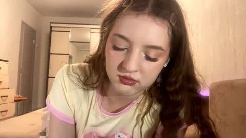 Kira online show from 03/17/26, 06:11