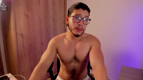 Mikael online show from 11/08/25, 10:41