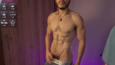 Snapshot of maxifit_ chatting on 03/17/26, 09:23 Mikael online show from 03/17/26, 09:23