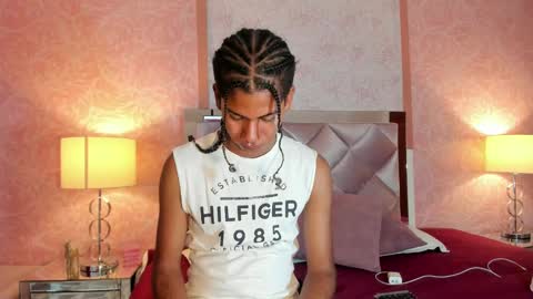 maxim online show from 11/16/25, 03:12