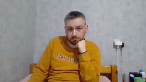 Snapshot of maximefrxx chatting on 02/01/25, 06:51 Maxime online show from 02/01/25, 06:51