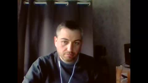 Snapshot of maximefrxx chatting on 02/01/26, 01:31 Maxime online show from 02/01/26, 01:31