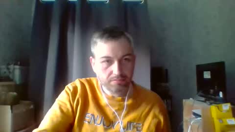 Snapshot of maximefrxx chatting on 05/11/26, 03:40 Maxime online show from 05/11/26, 03:40