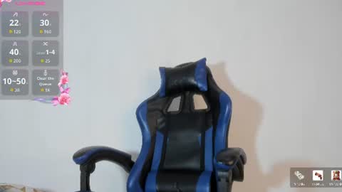 Snapshot of maximiliano_kh4lil chatting on 06/30/26, 01:12 Maximiliano online show from 06/30/26, 01:12