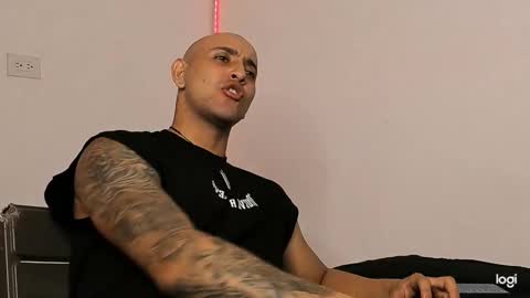 Snapshot of maximo004 chatting on 01/09/26, 12:57 Maximo online show from 01/09/26, 12:57