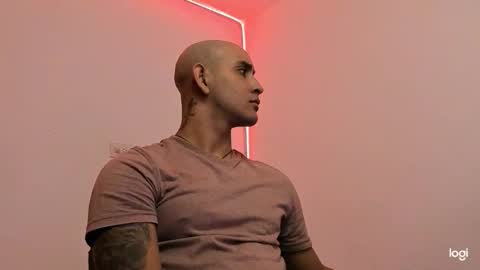 Snapshot of maximo004 chatting on 01/10/26, 11:20 Maximo online show from 01/10/26, 11:20