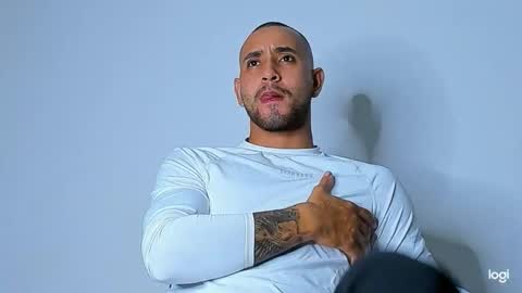 Snapshot of maximo004 chatting on 02/14/26, 11:23 Maximo online show from 02/14/26, 11:23