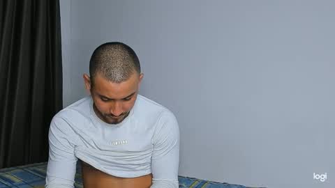 Snapshot of maximo004 chatting on 02/20/26, 01:24 Maximo online show from 02/20/26, 01:24