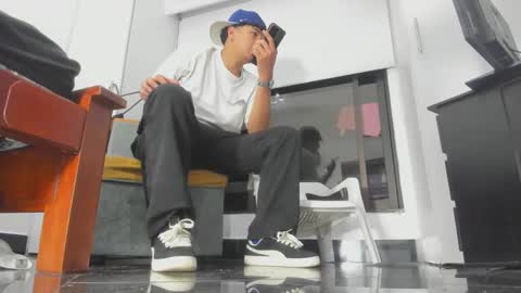 Snapshot of maximo__77 chatting on 10/13/25, 03:39 maximo__77 online show from 10/13/25, 03:39