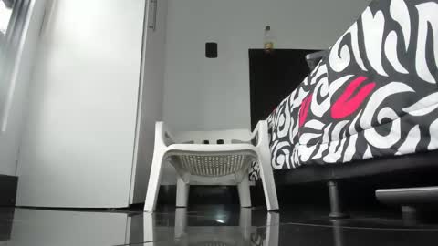 maximo__77 online show from 11/04/25, 07:35