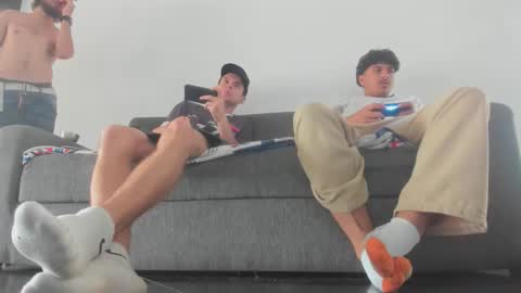 Snapshot of maximo__77 chatting on 11/20/25, 07:46 maximo__77 online show from 11/20/25, 07:46