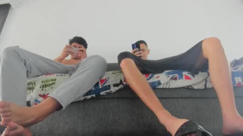 Snapshot of maximo__77 chatting on 12/20/25, 07:54 maximo__77 online show from 12/20/25, 07:54