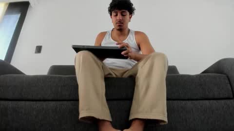 Snapshot of maximo__77 chatting on 01/14/26, 02:44 maximo__77 online show from 01/14/26, 02:44