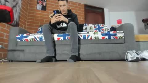 Snapshot of maximo__77 chatting on 03/18/26, 03:42 maximo__77 online show from 03/18/26, 03:42