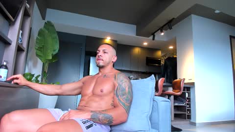 maximo_and_marcelo online show from 11/29/25, 11:57