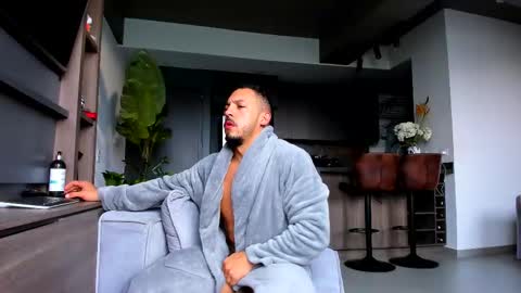 maximo_and_marcelo online show from 03/15/26, 12:00