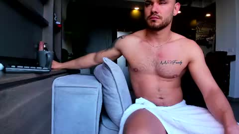 maximo_and_marcelo online show from 06/24/26, 11:53