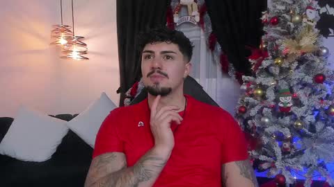 Snapshot of maximo_rodriguez chatting on 12/23/24, 05:17 Maximo online show from 12/23/24, 05:17