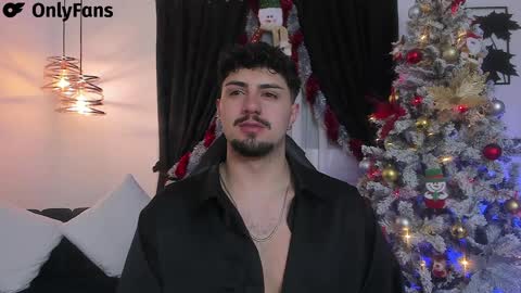 Snapshot of maximo_rodriguez chatting on 12/24/24, 07:39 Maximo online show from 12/24/24, 07:39