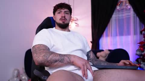 Snapshot of maximo_rodriguez chatting on 01/12/26, 05:23 Maximo online show from 01/12/26, 05:23