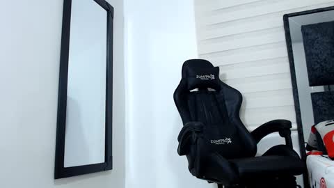 Maximo Sebastian online show from 01/27/25, 01:37