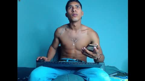 Snapshot of maximo_vega_new chatting on 12/16/24, 03:40 Maximo Aron Vega online show from 12/16/24, 03:40