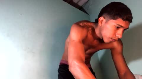 Snapshot of maximo_vega_new chatting on 01/24/25, 03:00 Maximo Aron Vega online show from 01/24/25, 03:00