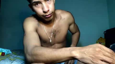 Snapshot of maximo_vega_new chatting on 02/21/25, 04:40 Maximo Aron Vega online show from 02/21/25, 04:40