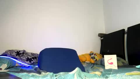 Snapshot of maximo_vega_new chatting on 03/10/25, 10:26 Maximo Aron Vega online show from 03/10/25, 10:26