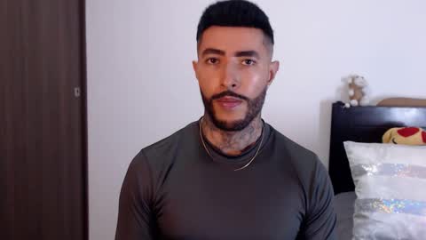 Independent Model online show from 12/20/24, 04:20