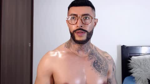 Independent Model online show from 02/17/25, 04:20