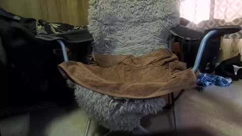 Max online show from 02/09/25, 03:43