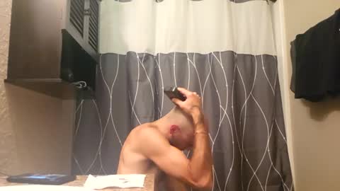 Snapshot of maximusdemitrious chatting on 11/11/25, 02:00 maximusdemitrious online show from 11/11/25, 02:00