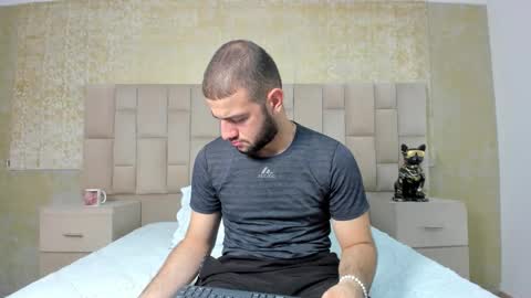 Maximus online show from 10/22/25, 02:56