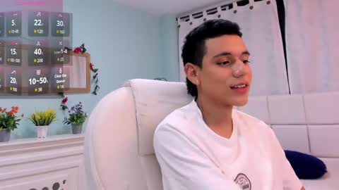 Snapshot of maximuss_19 chatting on 01/24/25, 07:28 Maximus online show from 01/24/25, 07:28