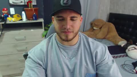 Snapshot of maximussantorini chatting on 12/06/24, 04:25 maximus online show from 12/06/24, 04:25