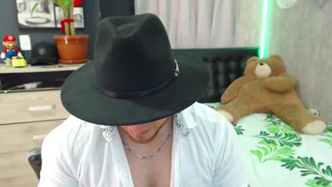 Snapshot of maximussantorini chatting on 01/02/25, 02:24 maximus online show from 01/02/25, 02:24