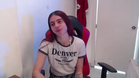 maxinesex_ online show from 05/06/26, 02:33